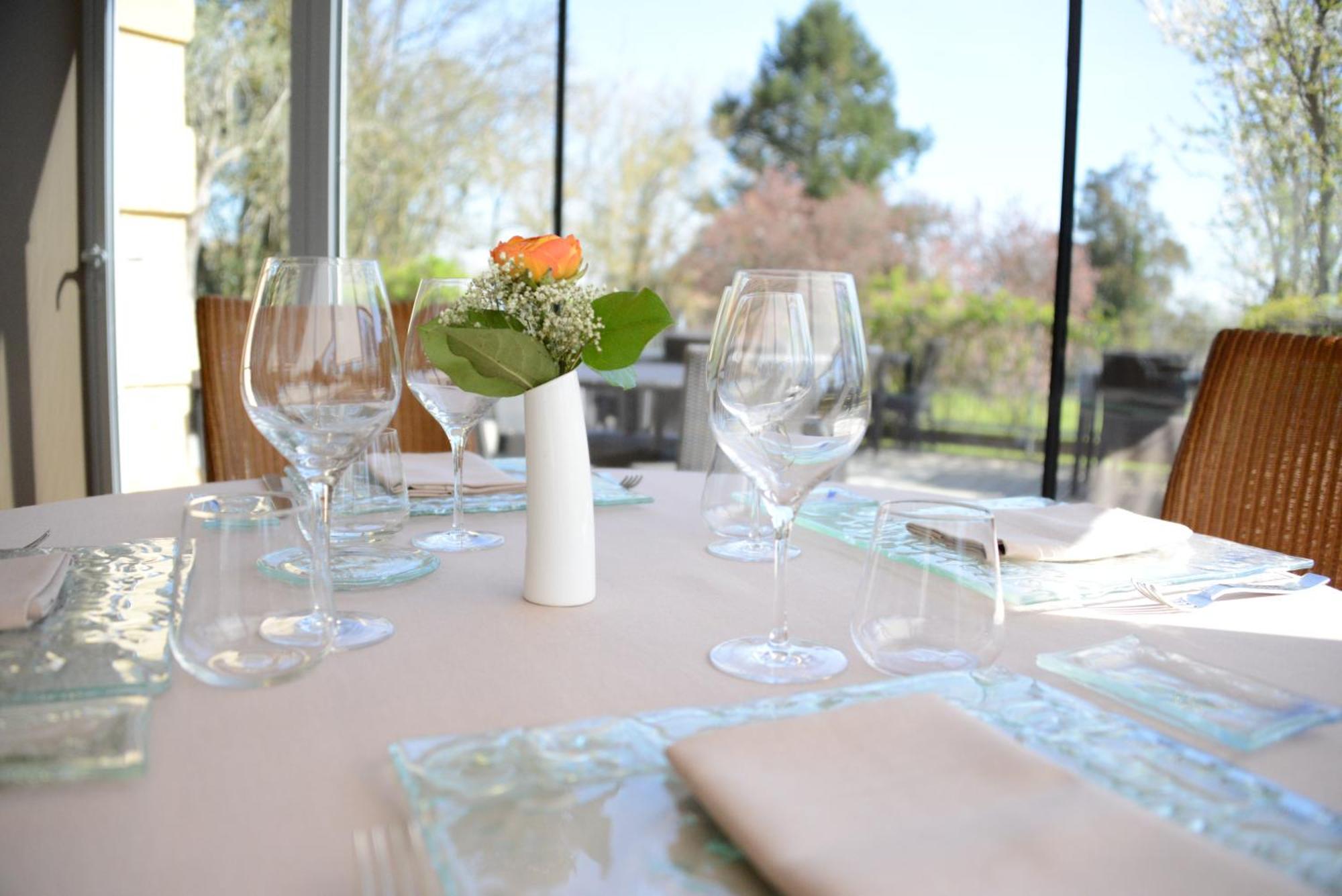 Chateau De Champlong Table Hotel **** Golf & Spa Villerest  Exterior foto