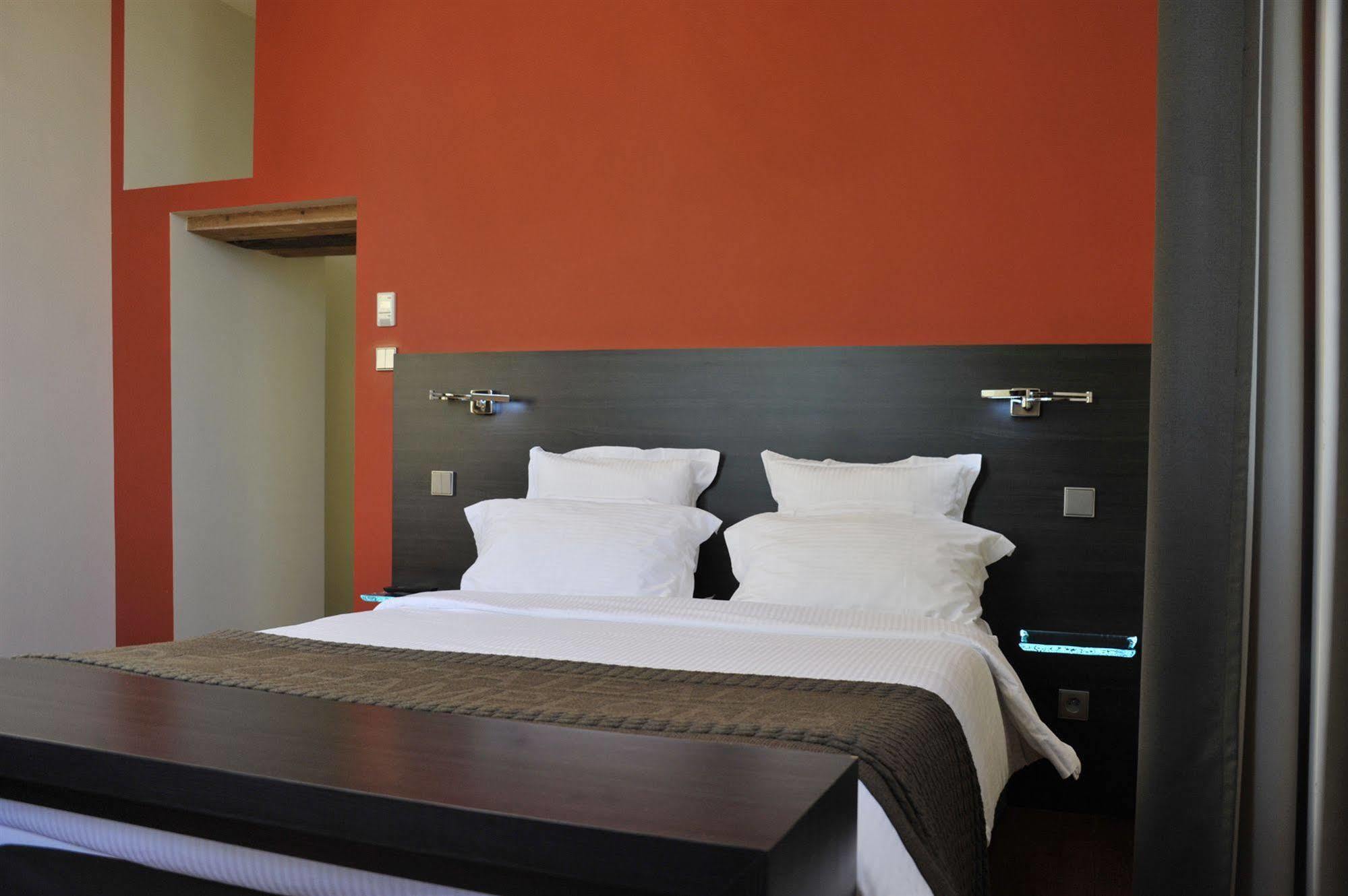 Chateau De Champlong Table Hotel **** Golf & Spa Villerest  Exterior foto